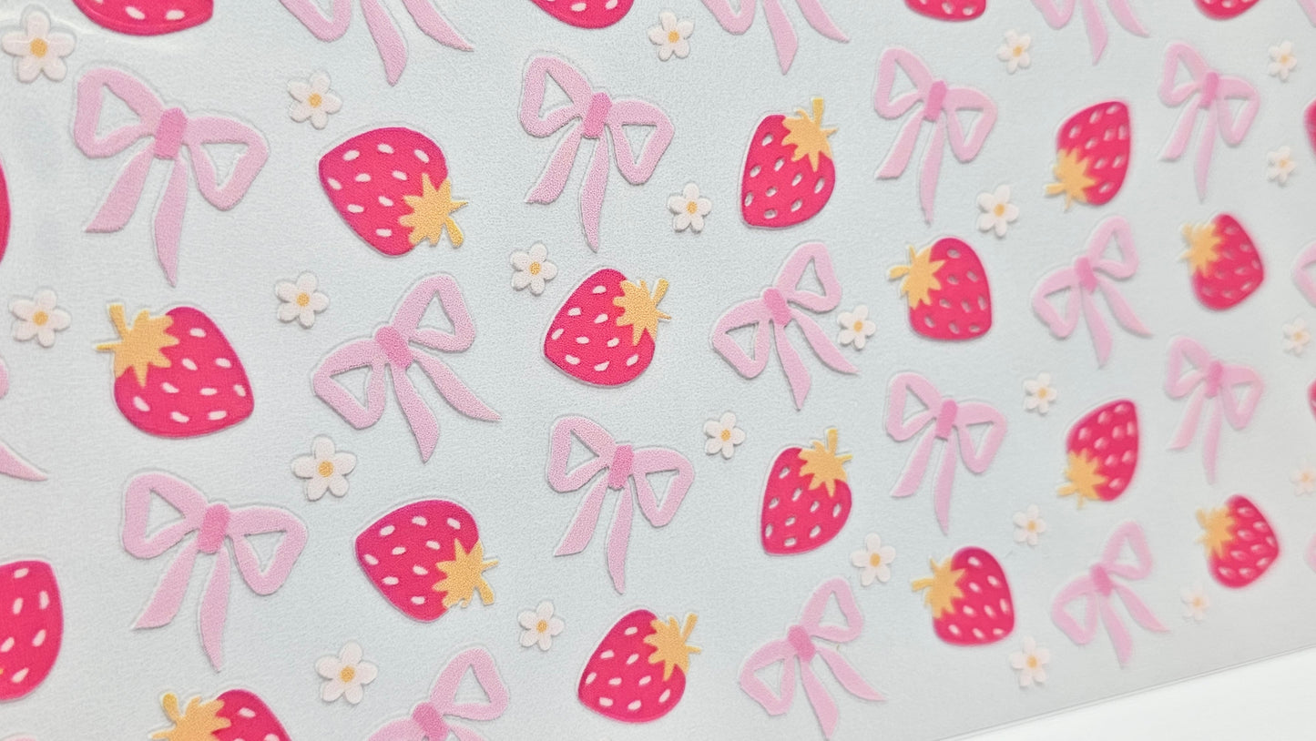 Strawberries and Bows UVDTF Wrap 16 oz